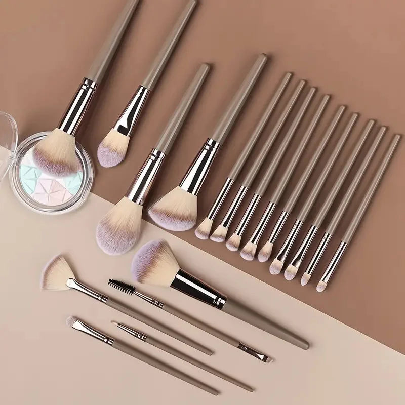 Makeup Brushes & Puff Set