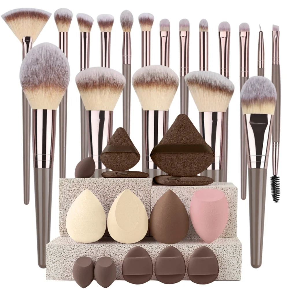 Makeup Brushes & Puff Set