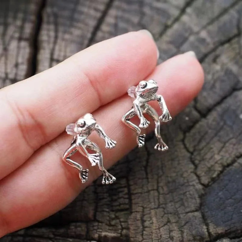 Retro Cute Frog Stud Earrings