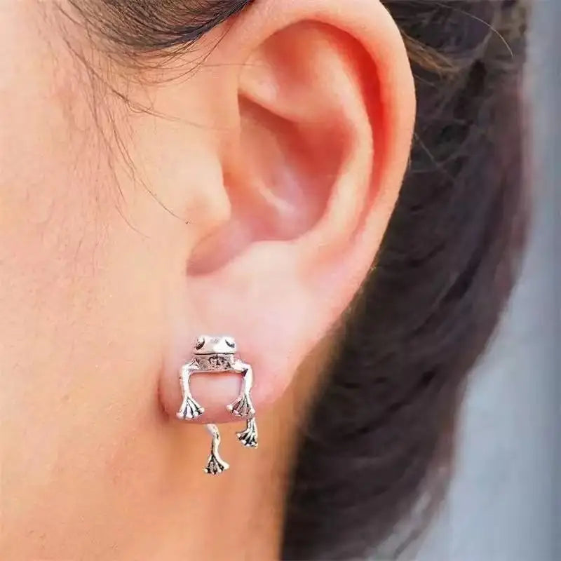 Retro Cute Frog Stud Earrings