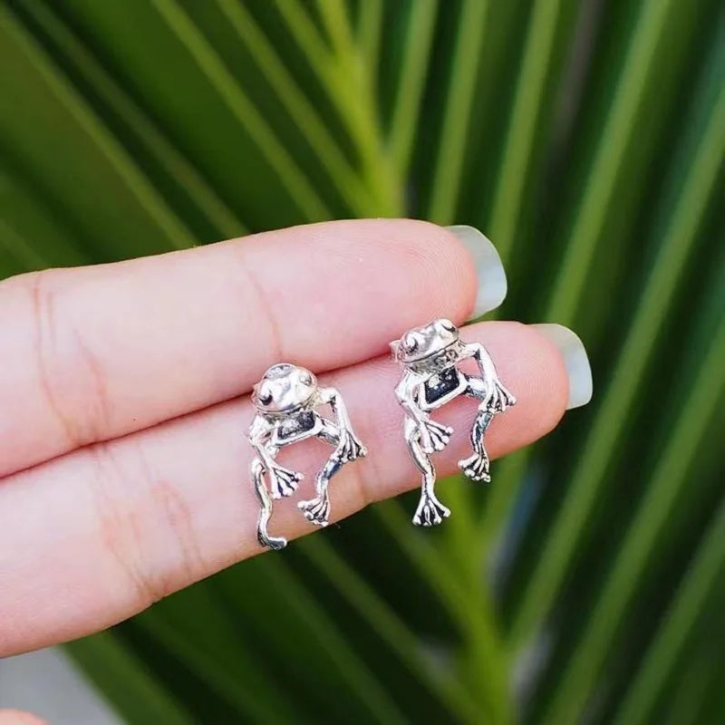Retro Cute Frog Stud Earrings