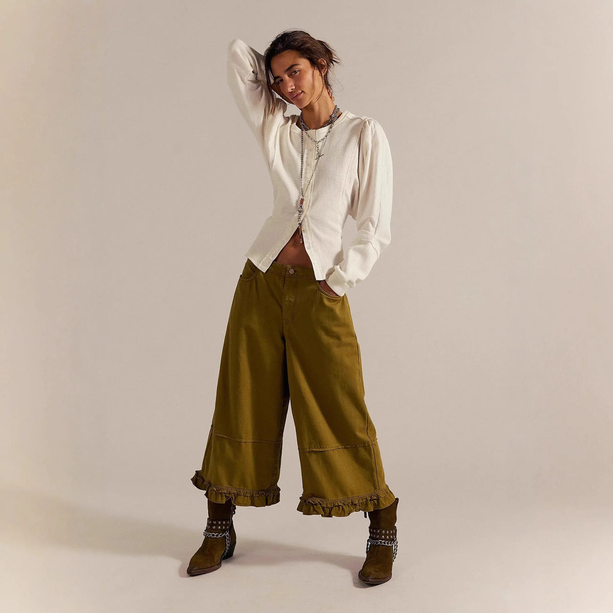 Lace Trim Cropped Wide-Leg Jeans