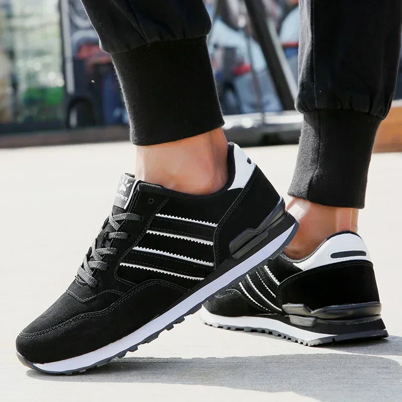 Men's Lace-Up Outdoor Running Shoes