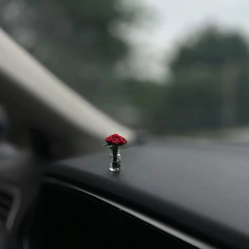 🌸 Mini Flower Vase Car Decoration