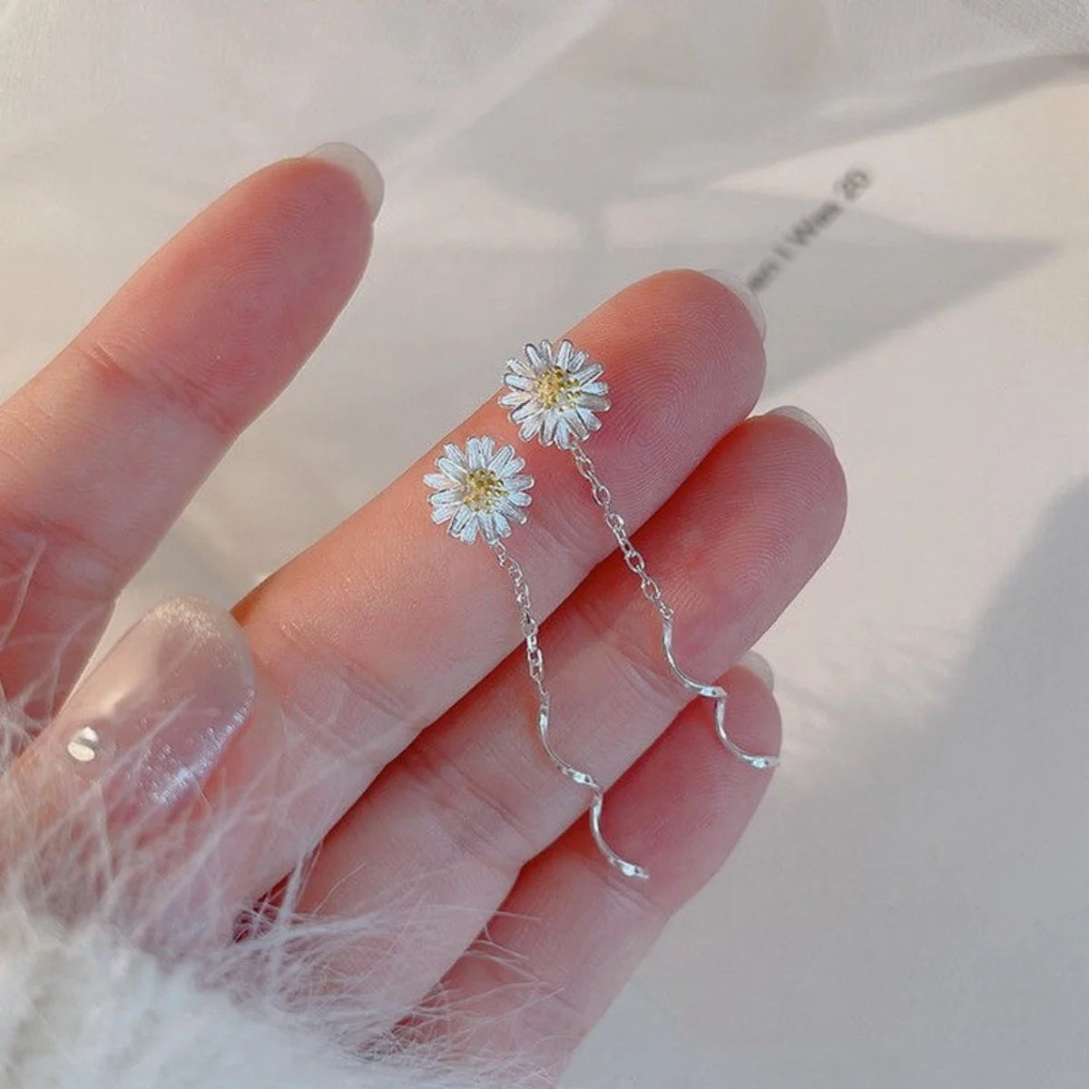 White Daisy Flower Drop Earrings