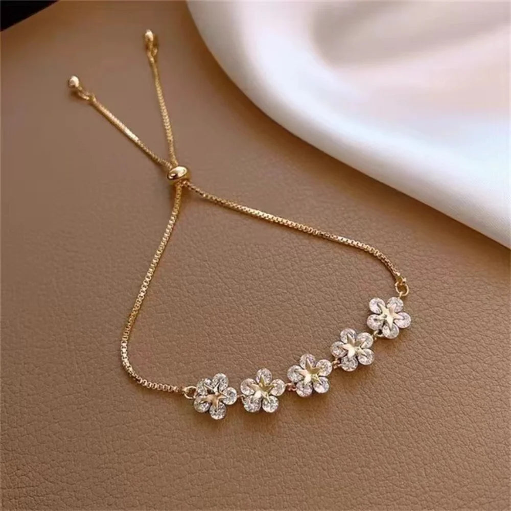 🌸 Zircon Flower Alloy Bracelet