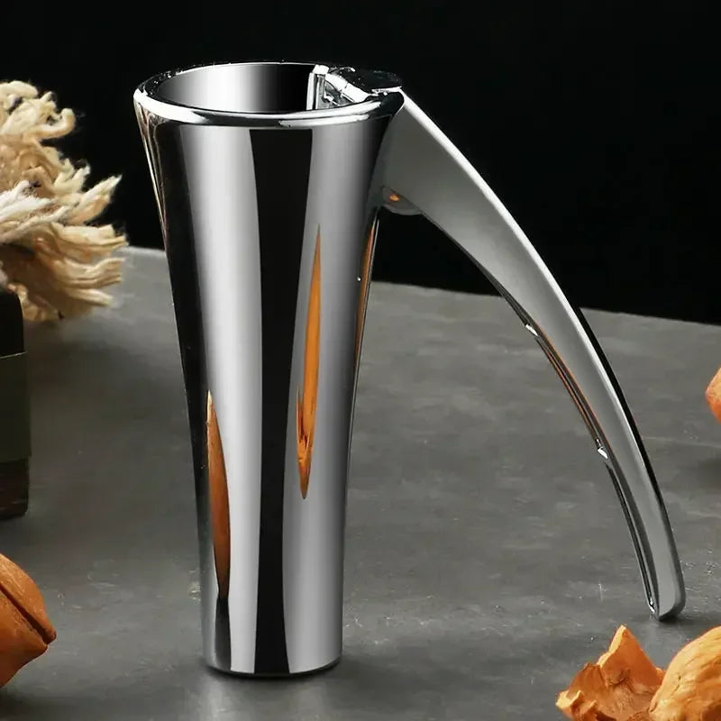 Walnut & Nut Cracker