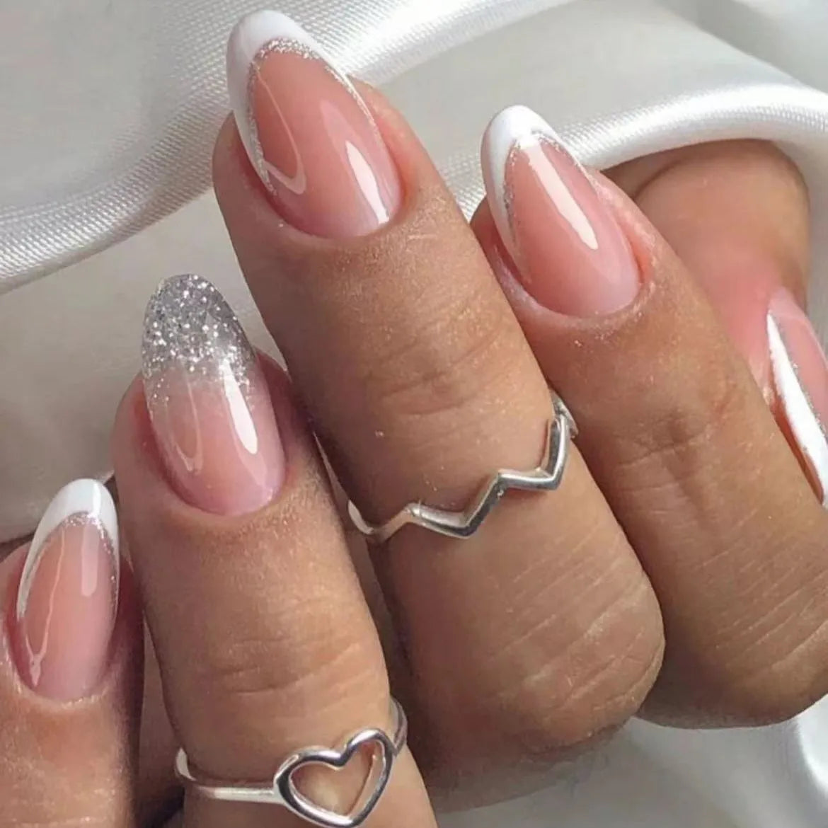 24-Piece Nude Pink Gold-Line Press-On Nails