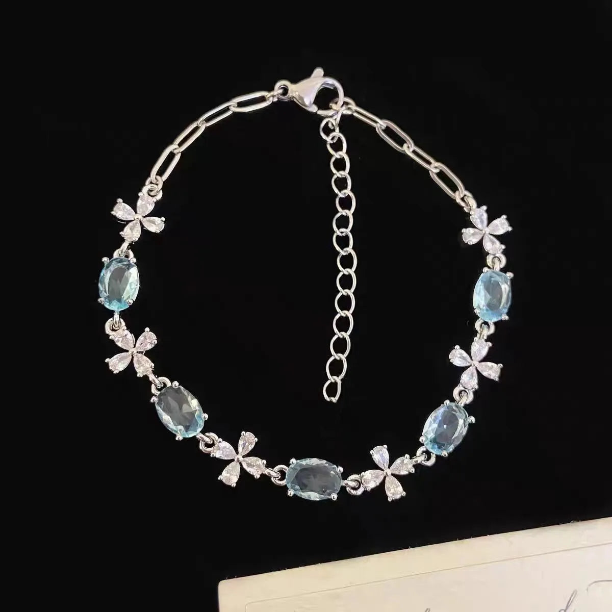 🌸 Zircon Flower Alloy Bracelet