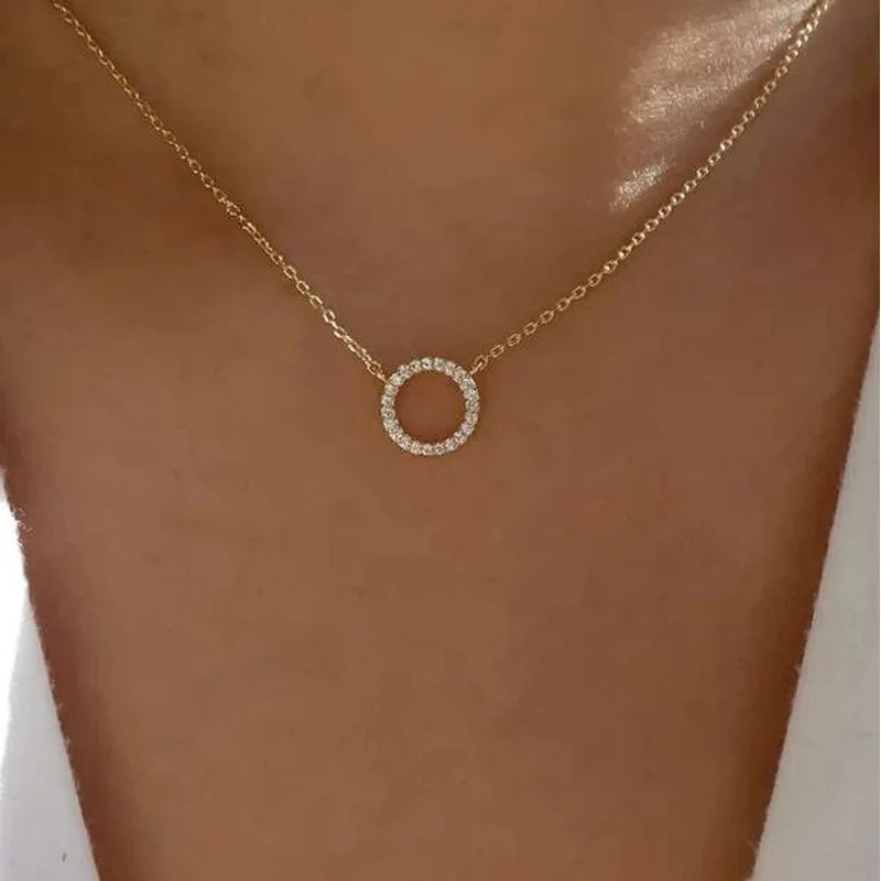 💖 Rhinestone Heart Choker Necklace