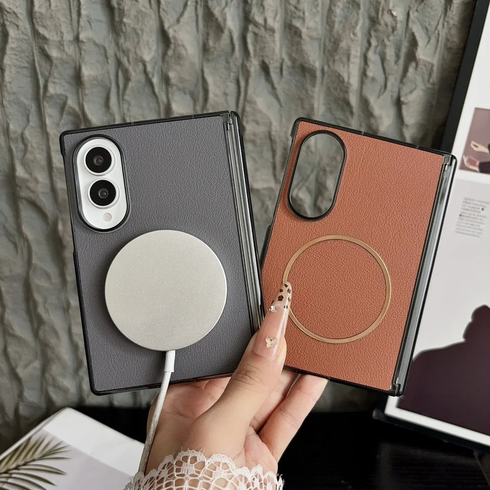 🧵 Pebbled Leather Magnetic Fold Case