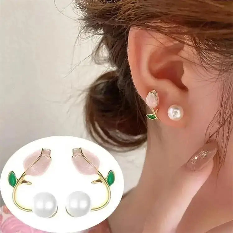 Heart Pearl Stud Earrings