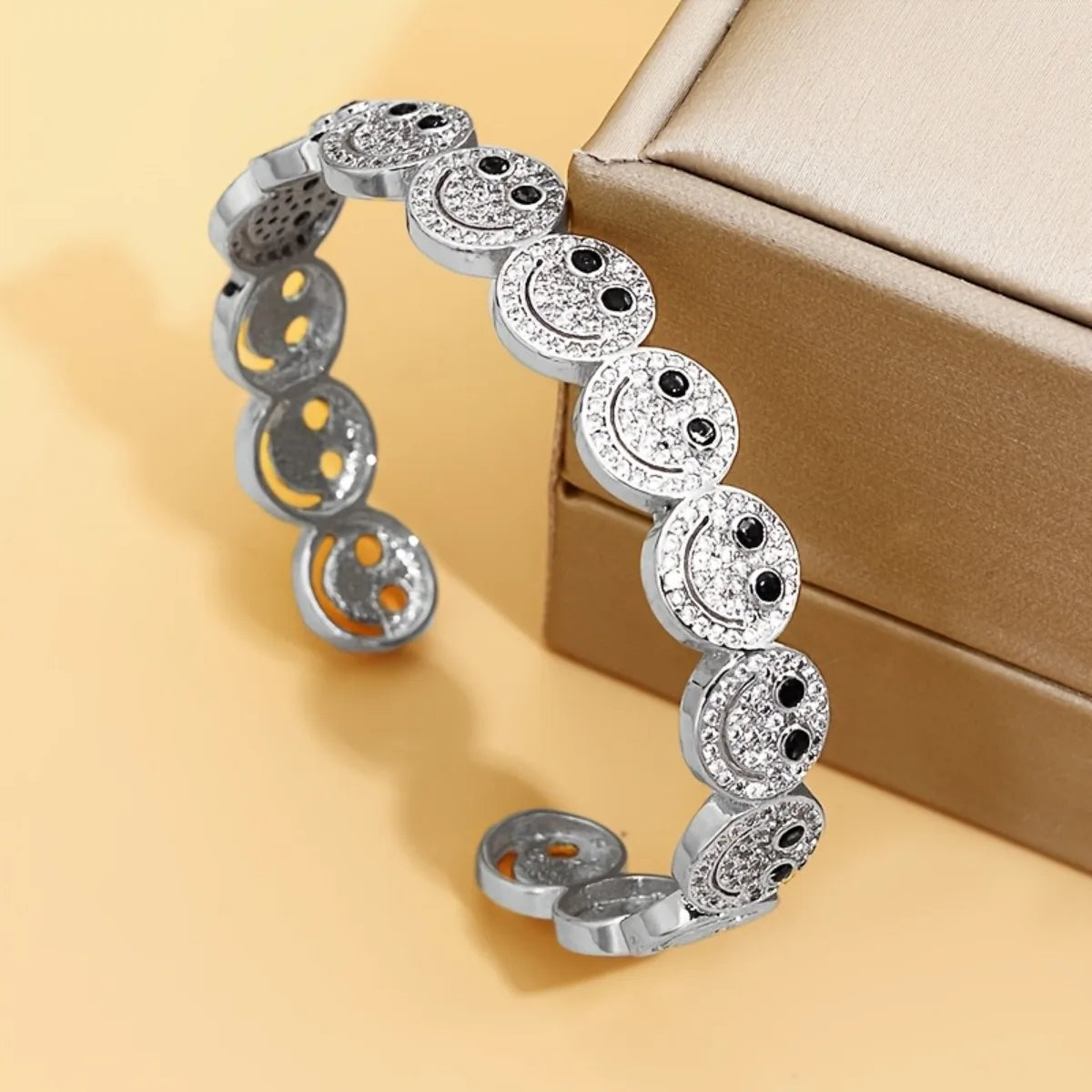 😊 Smile Zircon Cuff Bracelet