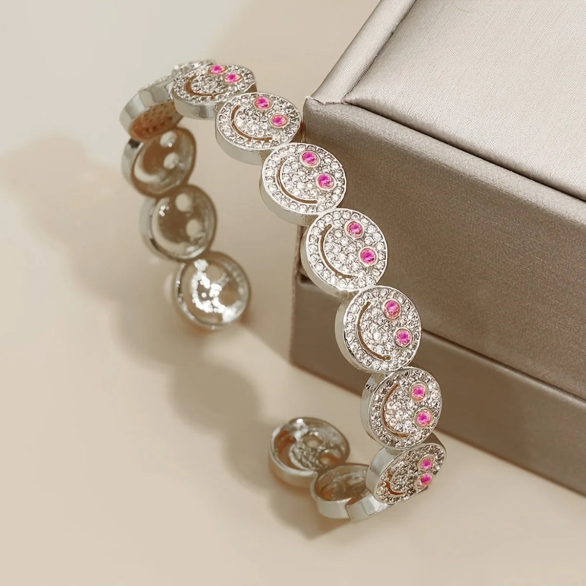😊 Smile Zircon Cuff Bracelet