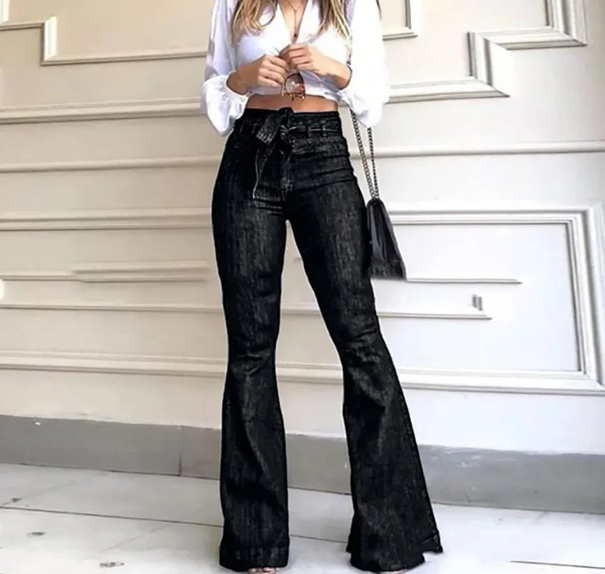 جينز واسع من تحت بخصر عالي مع حزام