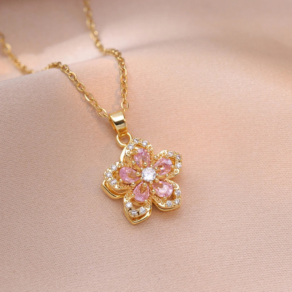 🌺 Rotatable Flower Zircon Pendant Necklace