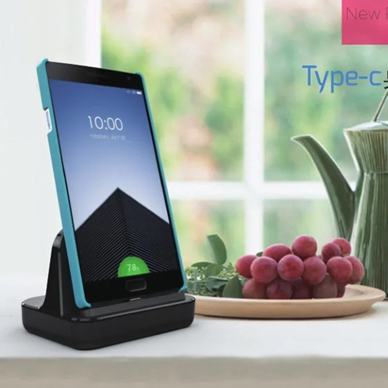 🔌 USB-C Desktop Charging Dock