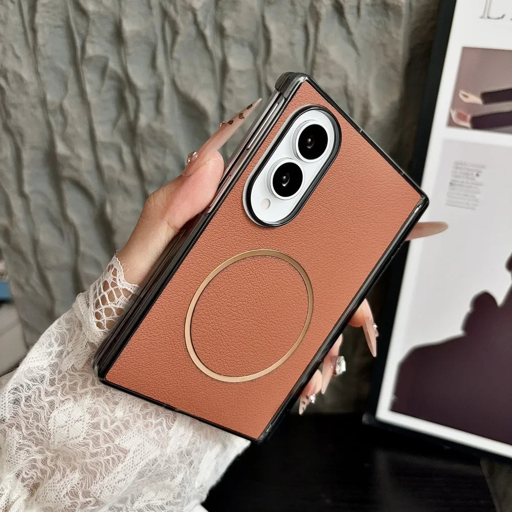 🧵 Pebbled Leather Magnetic Fold Case