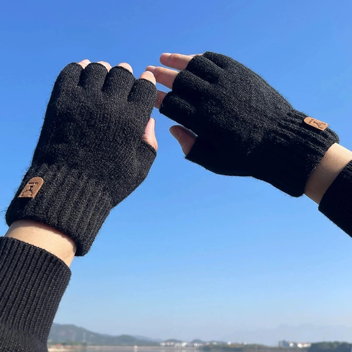 Knitted Half-Finger Gloves