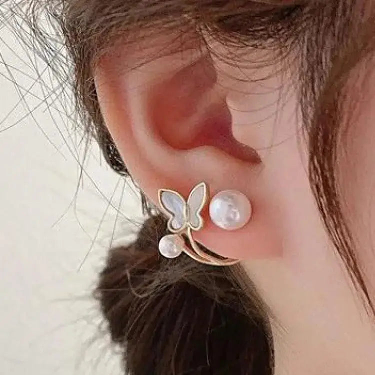 Heart Pearl Stud Earrings