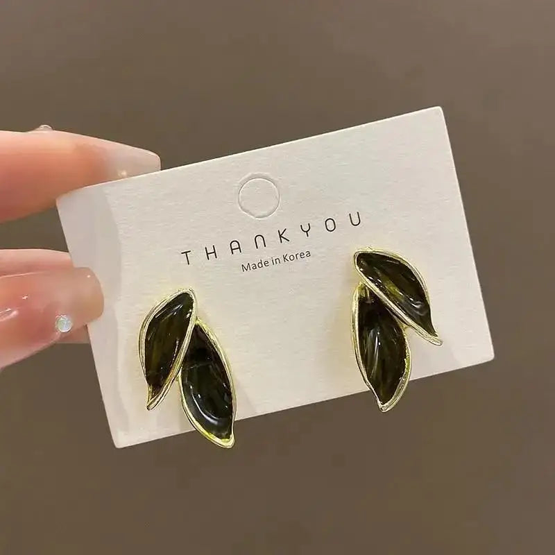 Heart Pearl Stud Earrings