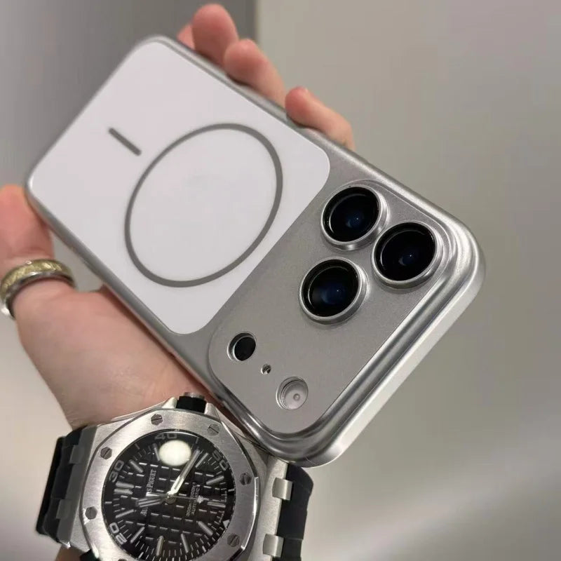 ⚙️ Metal Color Magnetic Charge Rugged Case