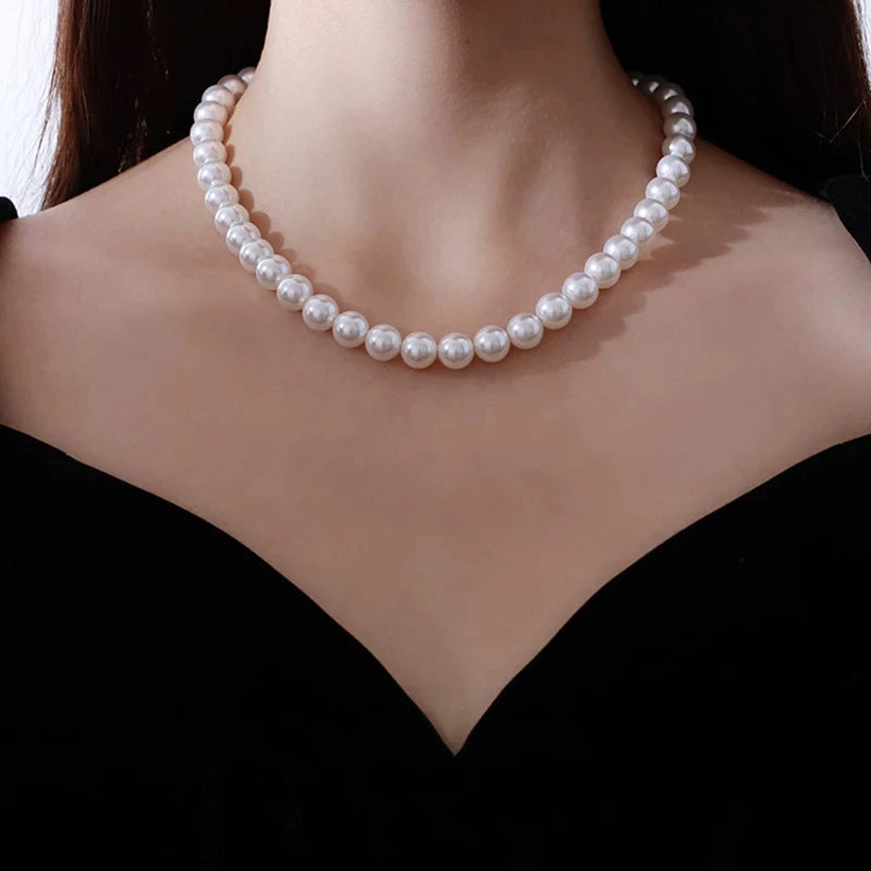 🤍 White Imitation Pearl Choker Necklace