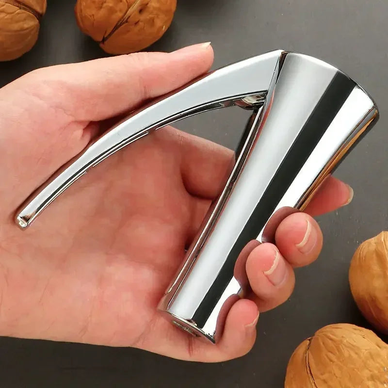 Walnut & Nut Cracker