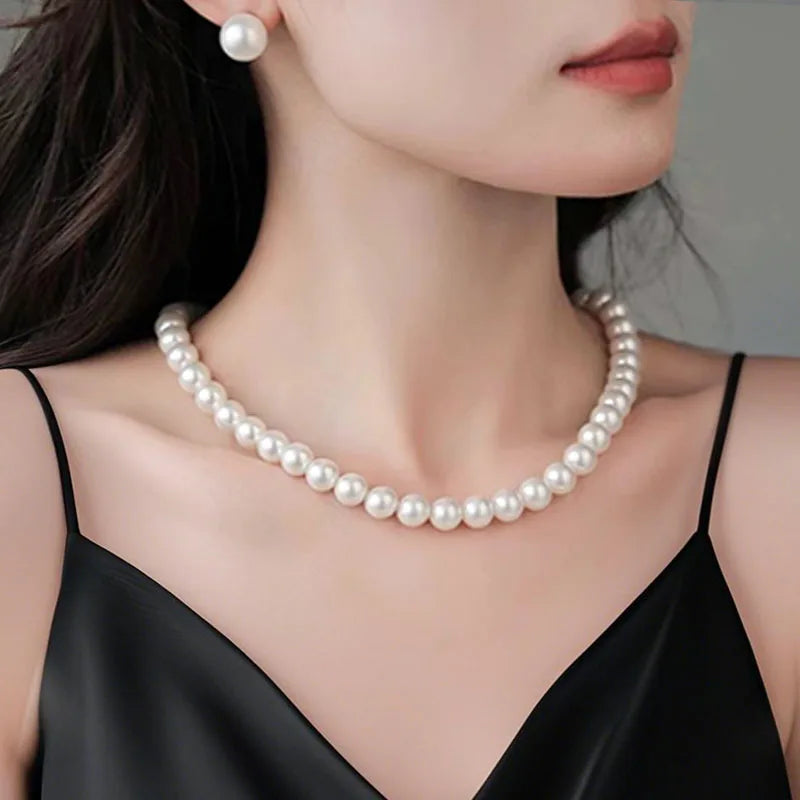 🤍 White Imitation Pearl Choker Necklace