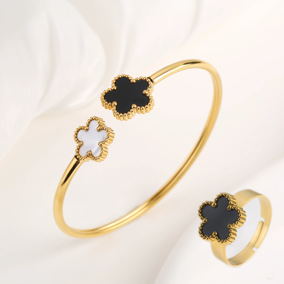 🍀 Lucky Clover Flower Jewelry Set