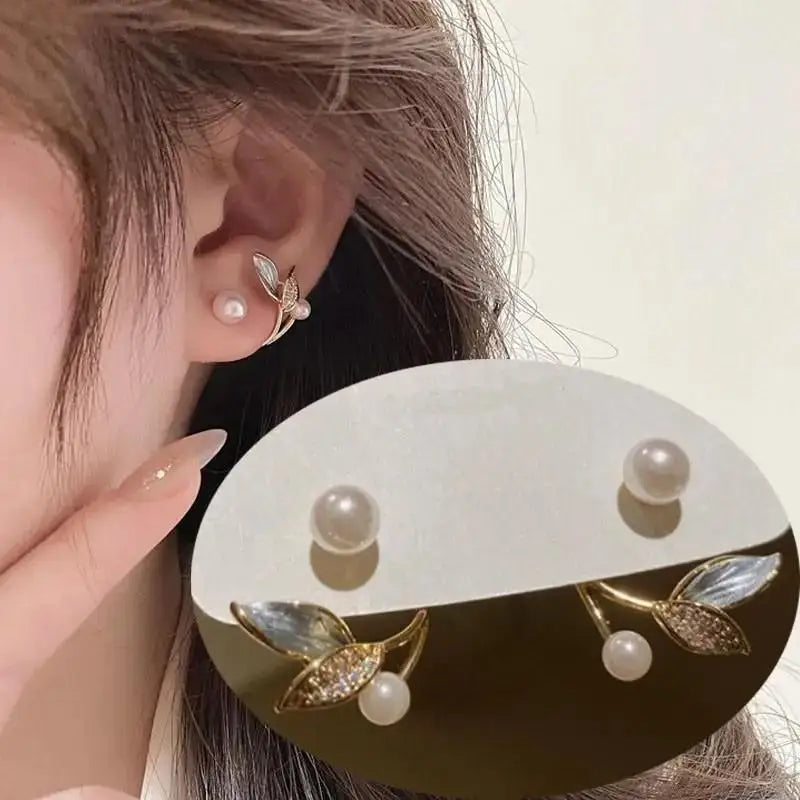 Heart Pearl Stud Earrings