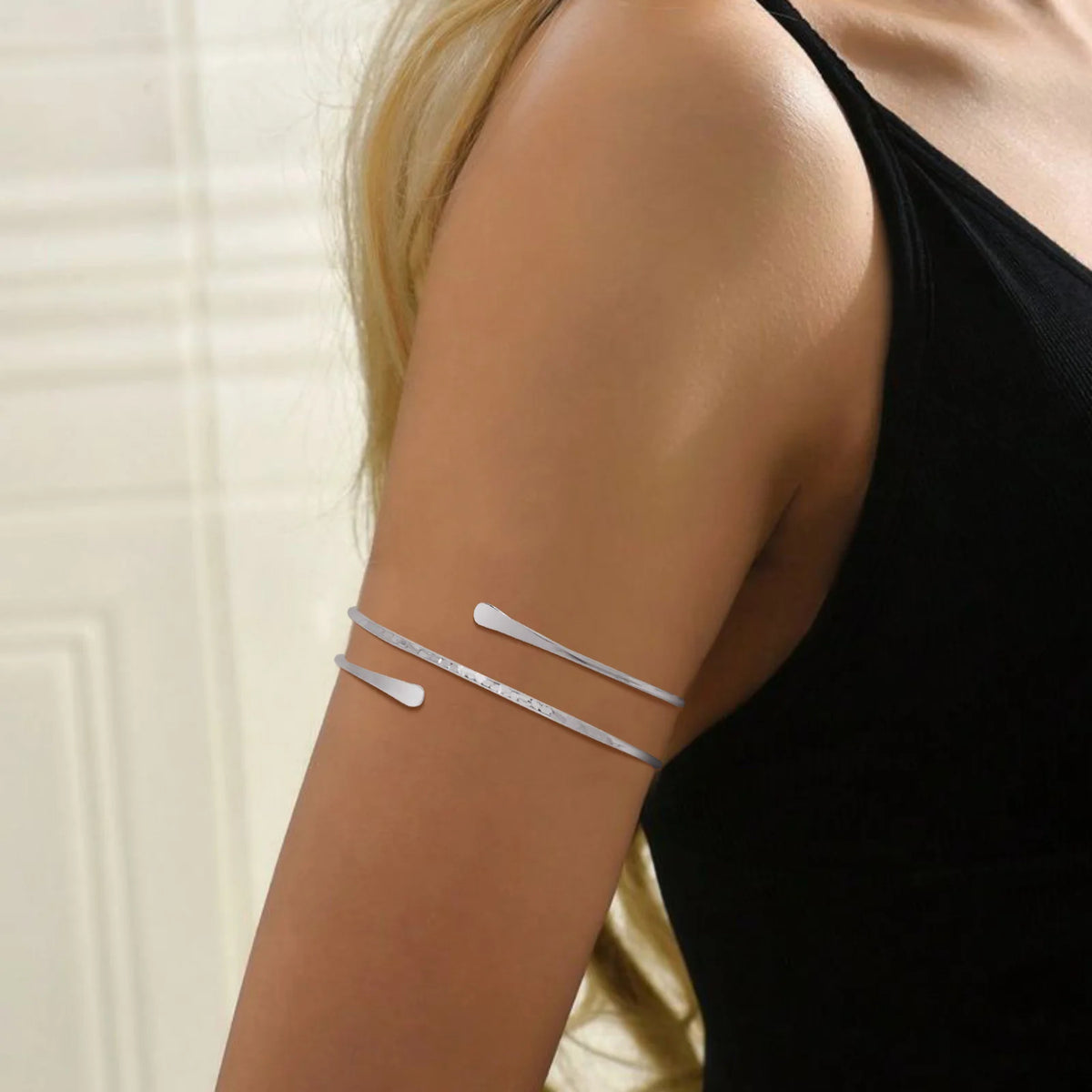 ⭕ Simple Upper Cuff Arm Bracelet