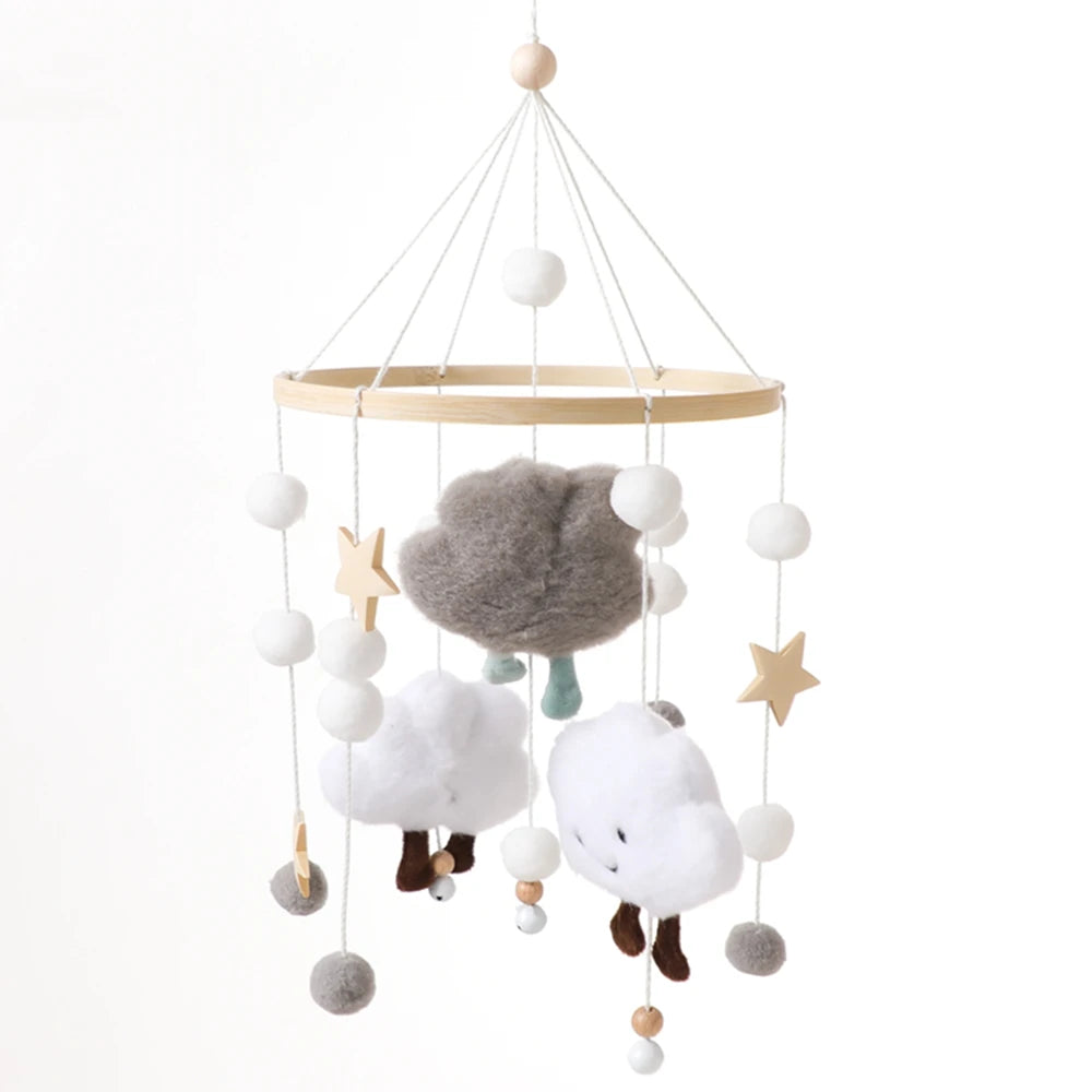 🧸 Wooden Bear Crib Mobile Rattle