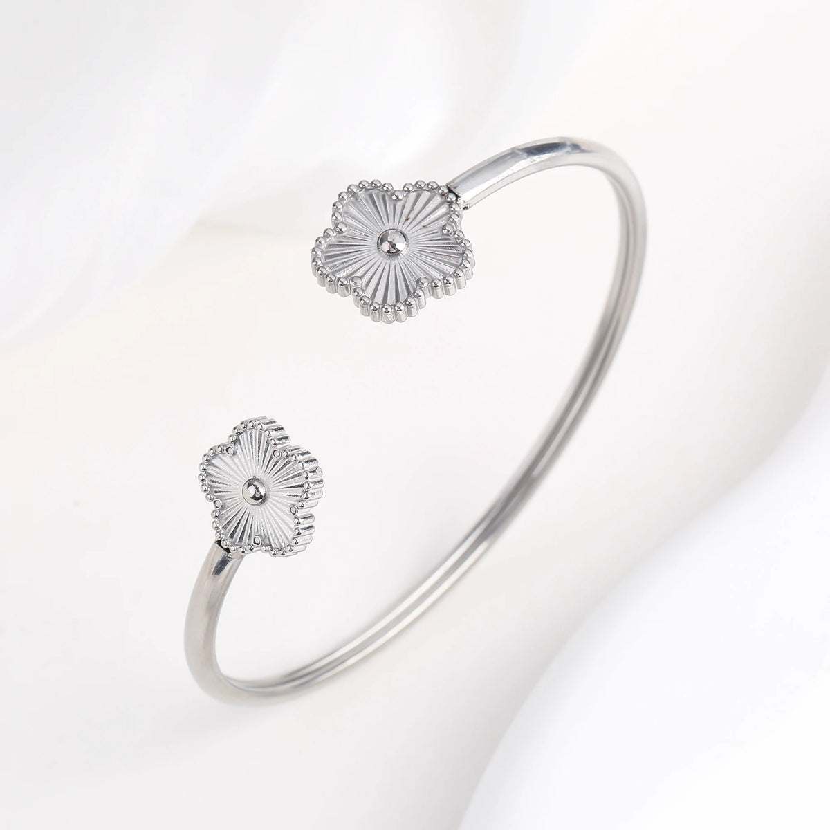 🍀 Lucky Clover Flower Jewelry Set