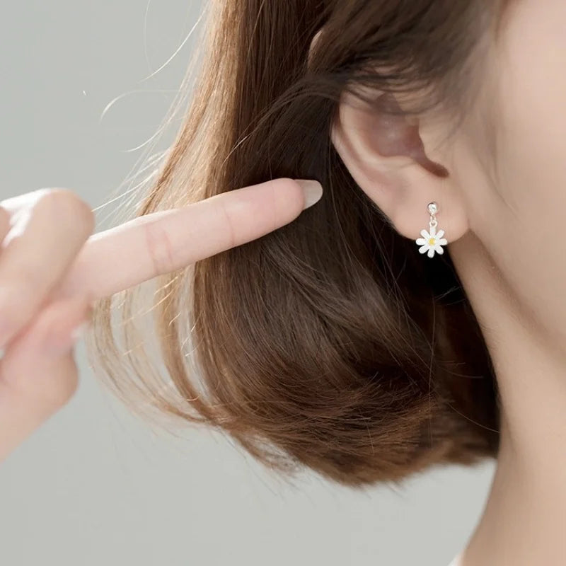 Small Daisy Flower Drop Earrings