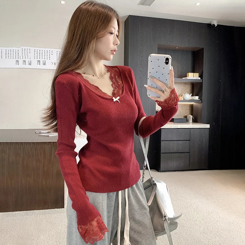 Lace Panel V-Neck Slim Sweater
