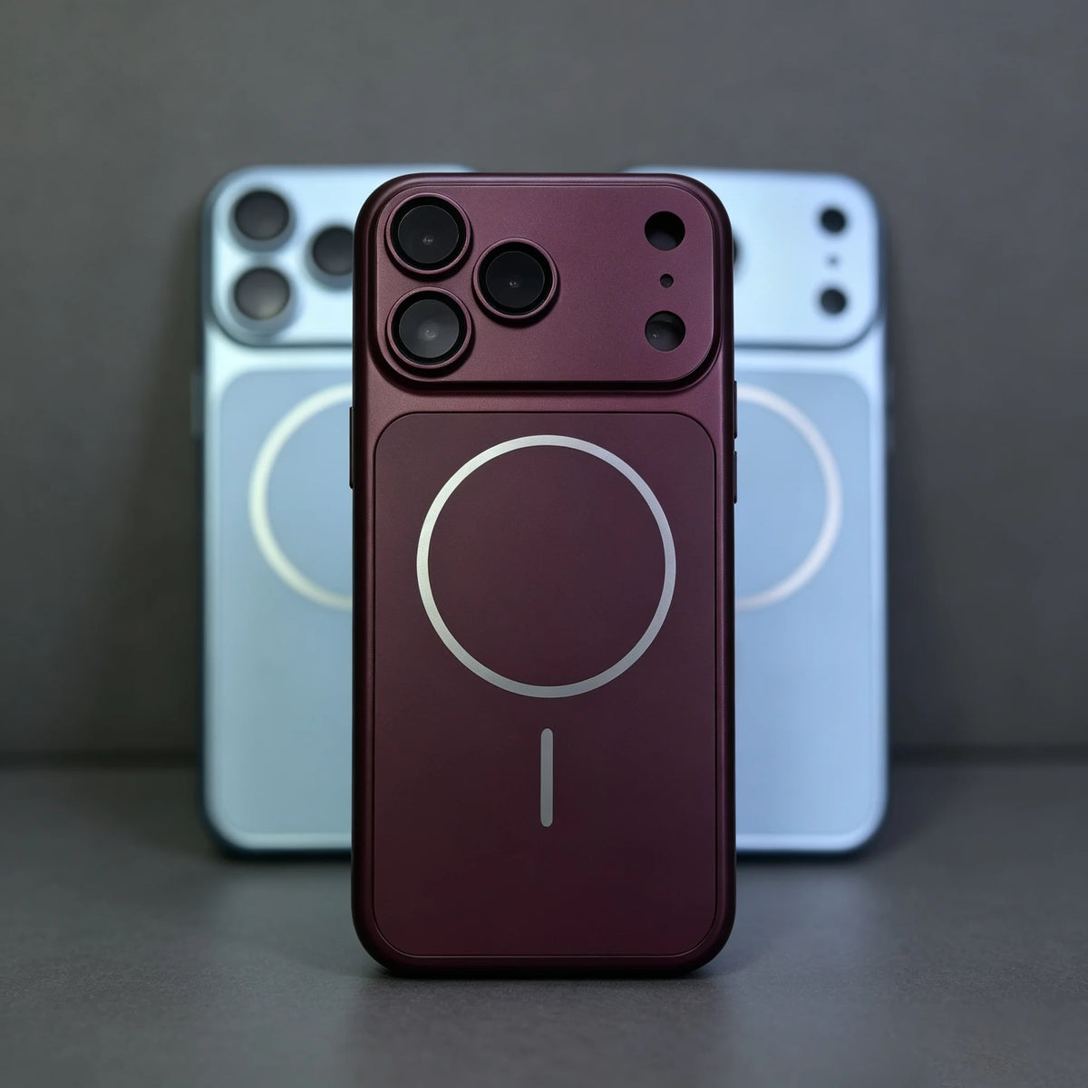 ⚙️ Metal Color Magnetic Charge Rugged Case