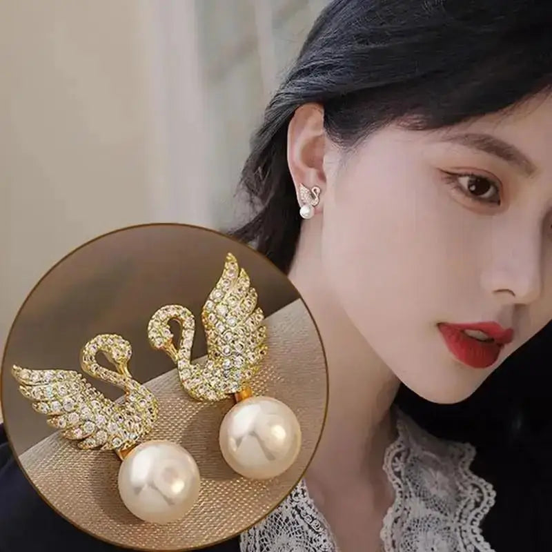 Heart Pearl Stud Earrings