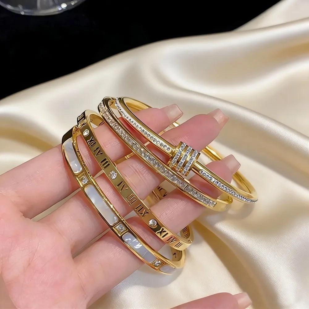 💎 Luxury Gold Plated Stainless Steel Bangle
