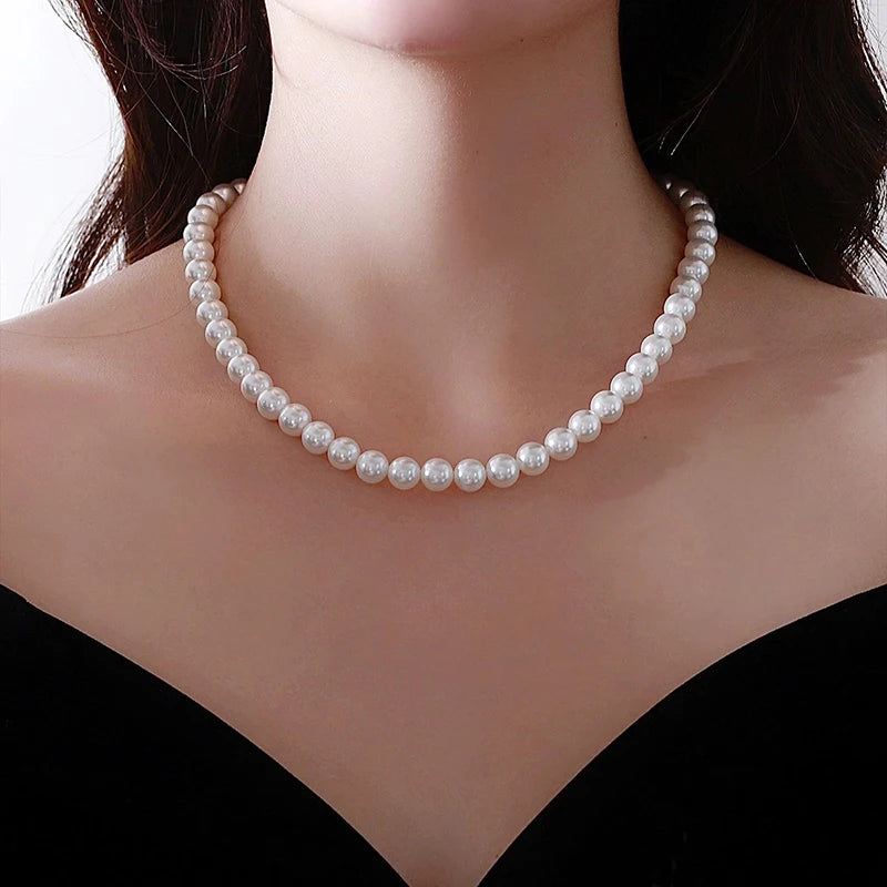 🤍 White Imitation Pearl Choker Necklace
