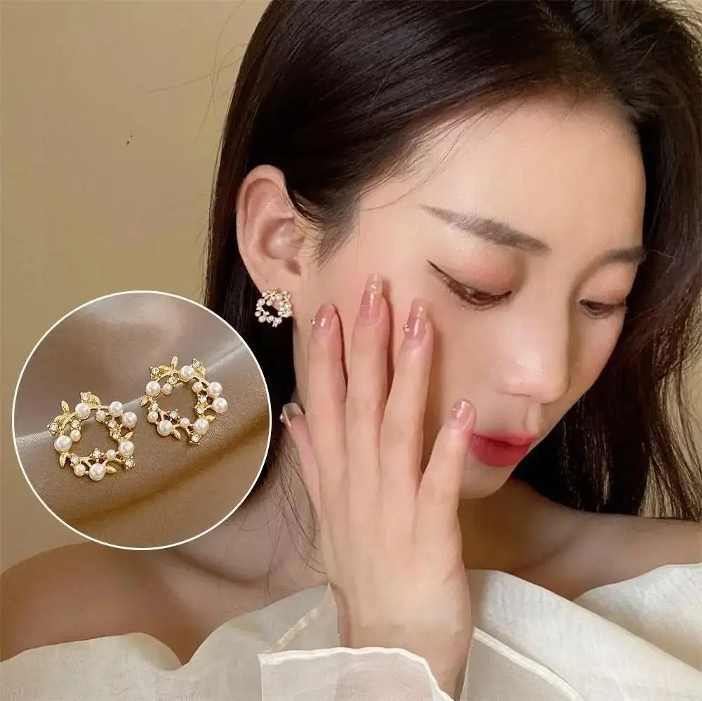 Heart Pearl Stud Earrings