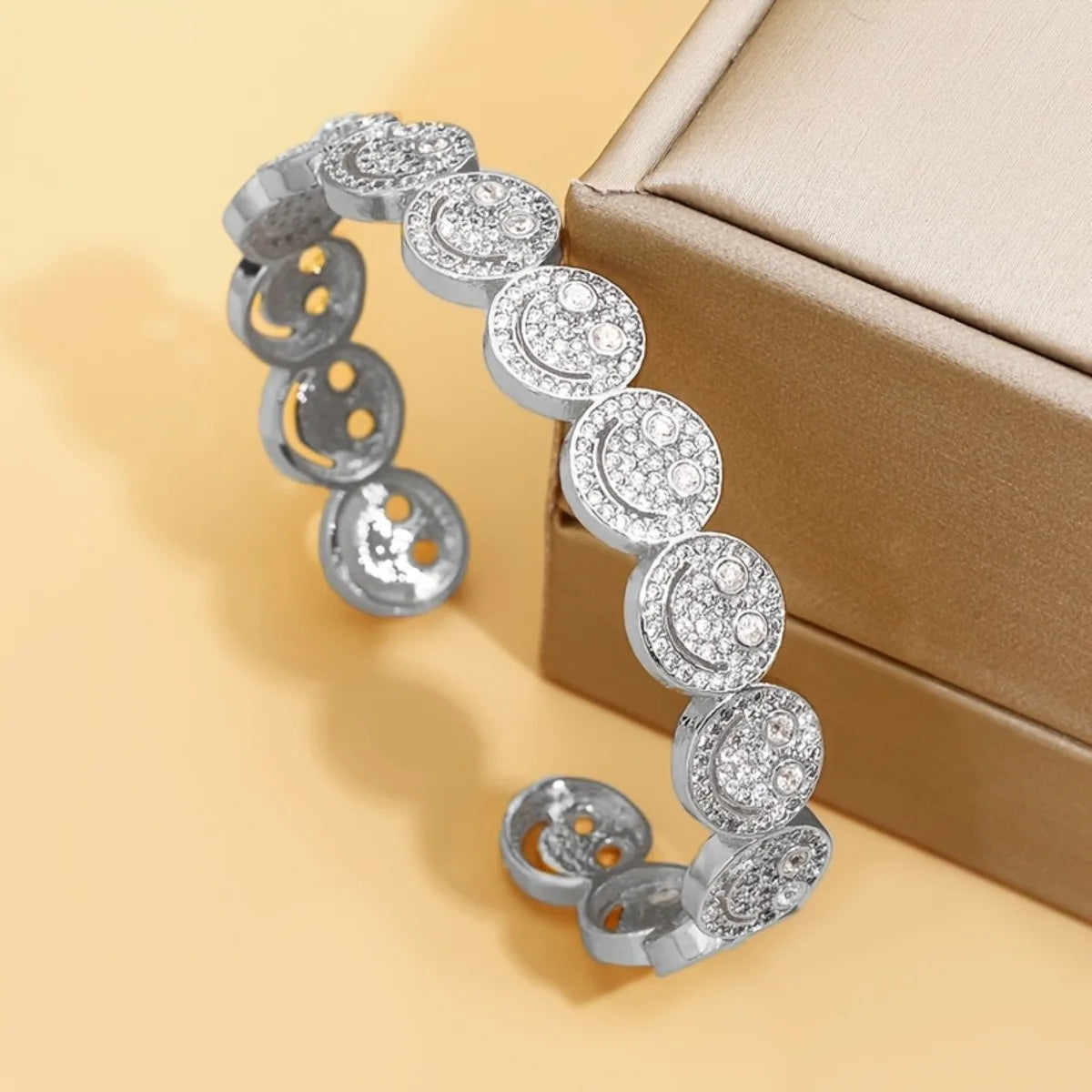 😊 Smile Zircon Cuff Bracelet