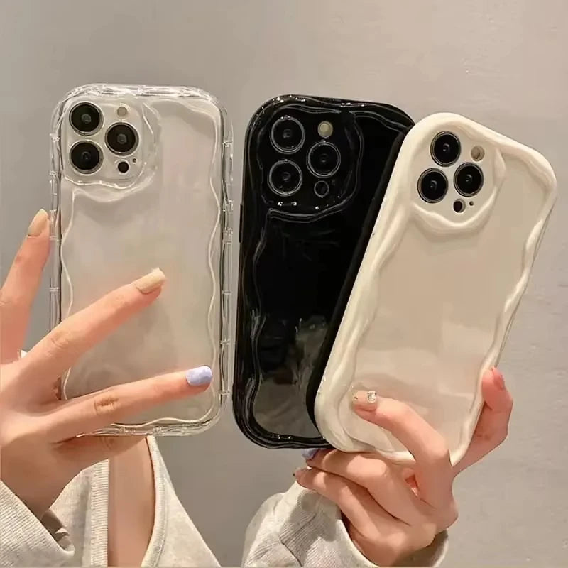 〰️ جراب شفاف بإطار مموج