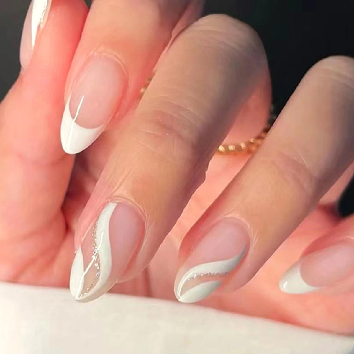 24-Piece Nude Pink Gold-Line Press-On Nails
