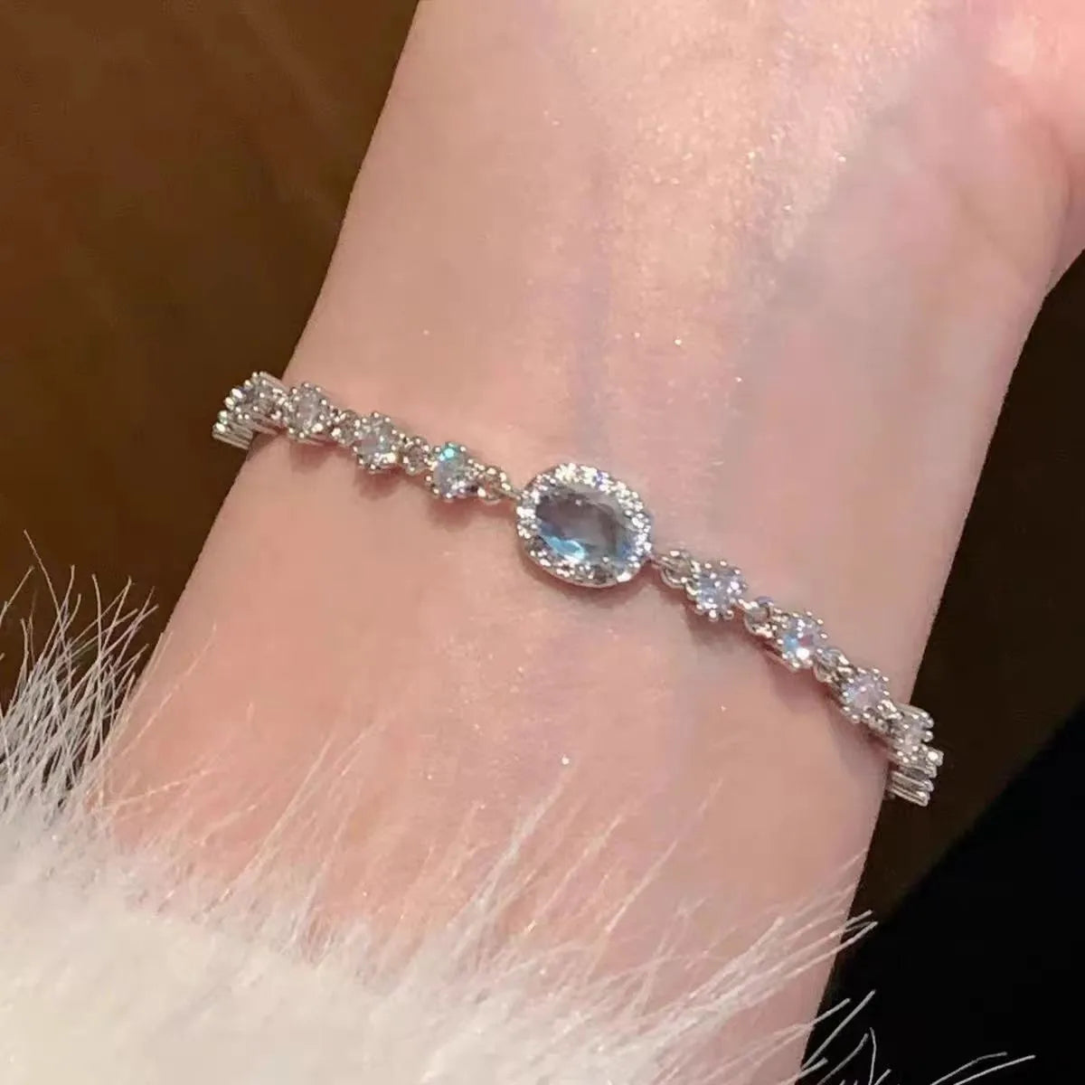 🌸 Zircon Flower Alloy Bracelet