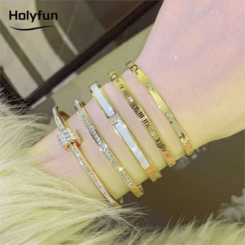 💎 Gold Stainless Steel Zircon Bangle
