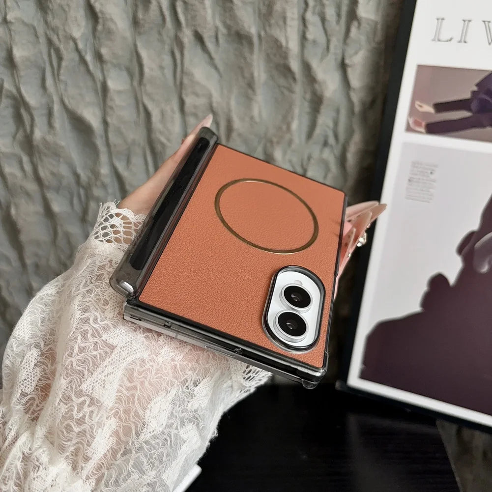 🧵 Pebbled Leather Magnetic Fold Case