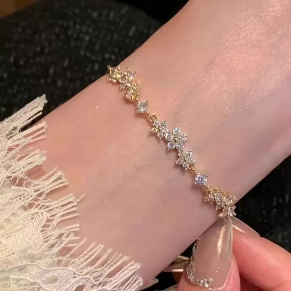 🌸 Zircon Flower Alloy Bracelet