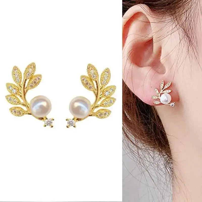 Heart Pearl Stud Earrings