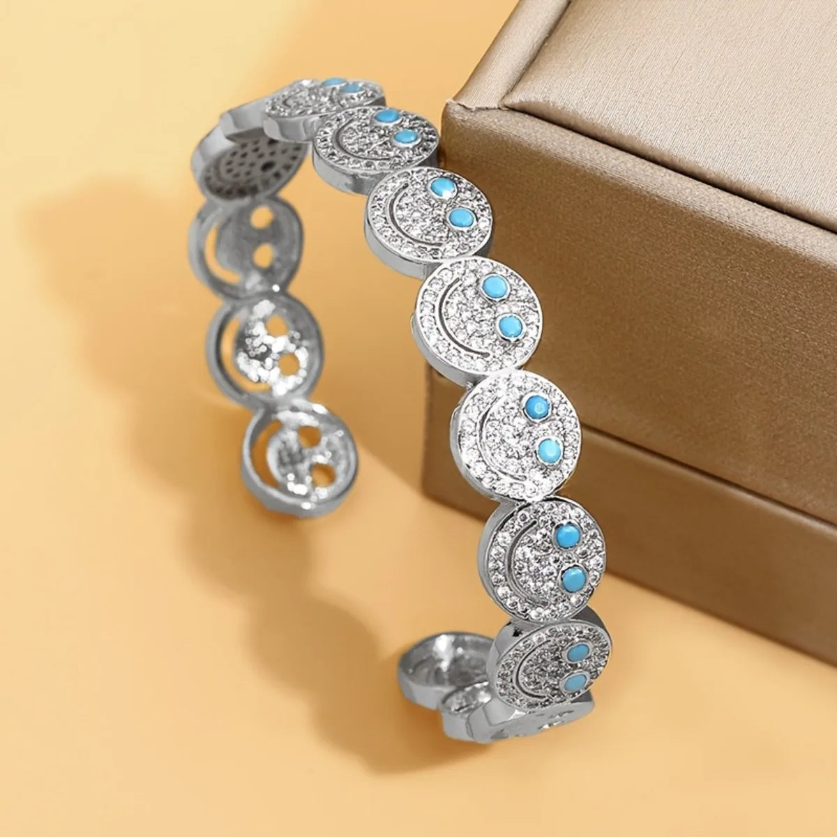 😊 Smile Zircon Cuff Bracelet